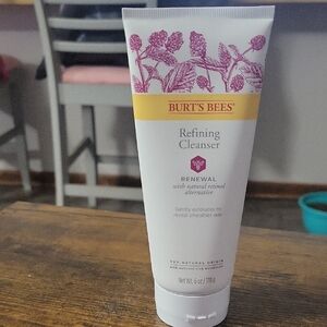 NIB Burt's Bees Renewal Refining Cleanser with Purple Floral Design